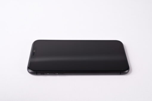 Apple-iPhone-11-Crni