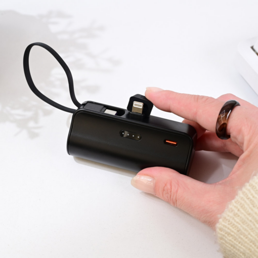 Back up baterija privezak 5000mAh fast lightning crna - Image 2