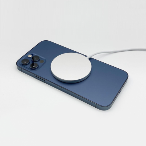 Wireless punjac iPhone 12 magnetic 15W beli - Image 5